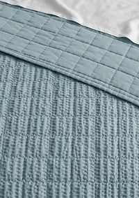 Cloud Waffle Square Quilt Set