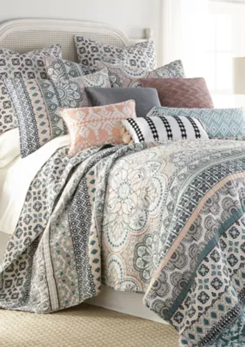 Addie Quilt Set