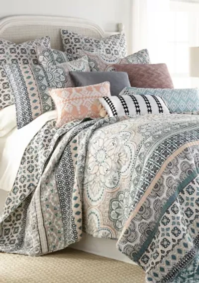 Addie Quilt Set