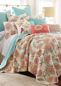 Sophia Quilt Set
