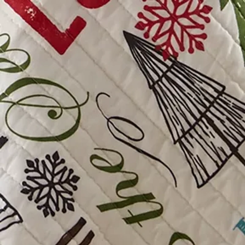 Santa Claus Lane Quilt Set
