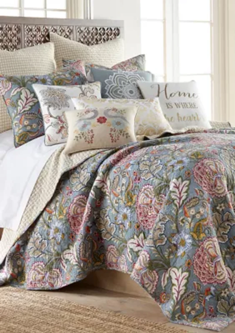  Angelina Linen Medallion Tassel Pillow