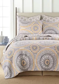 Luiza Ochre Full/Queen Quilt Set