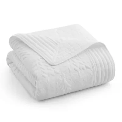 O Christmas White Tree Quilted Throw