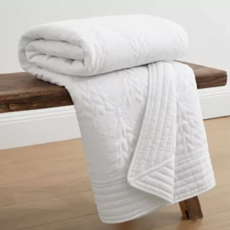 O Christmas White Tree Quilted Throw