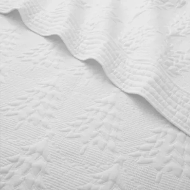 O Christmas White Tree Quilted Throw