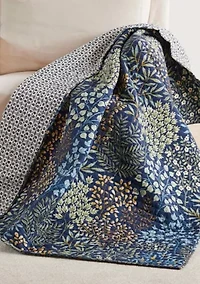 English Forest Navy Quilted Throw