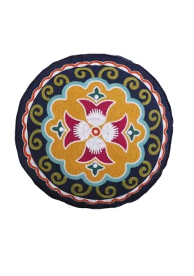 Lira Round Medallion Pillow