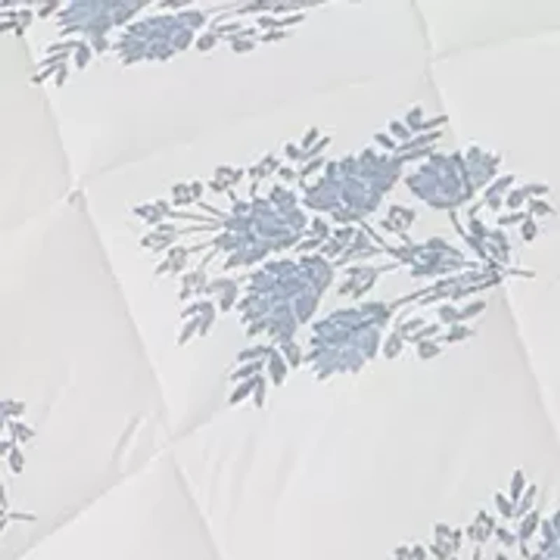 Blue Mila Damask Quilt Set