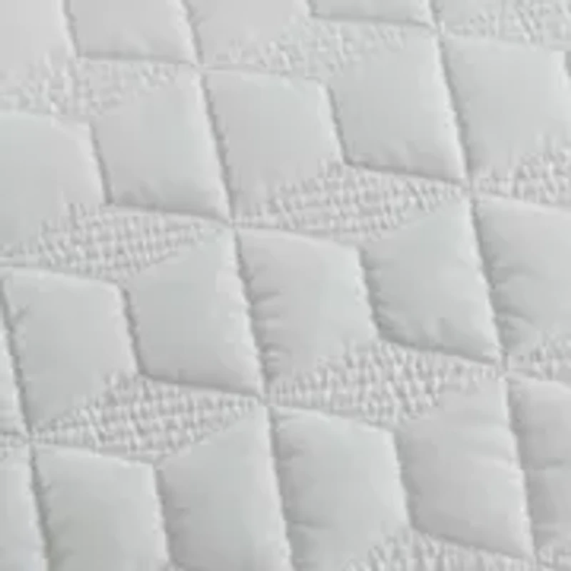 Diamond Block Embroidered Quilt 3-Piece Set
