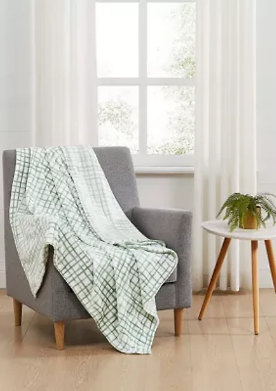 Grid Printed Plush Throw Blanket