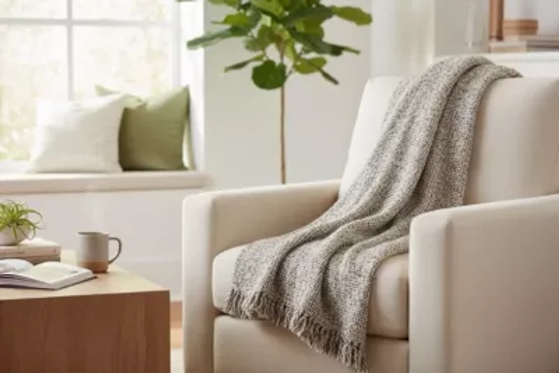 Green Fringe Poly/Boucle 50x60 Throw Blanket