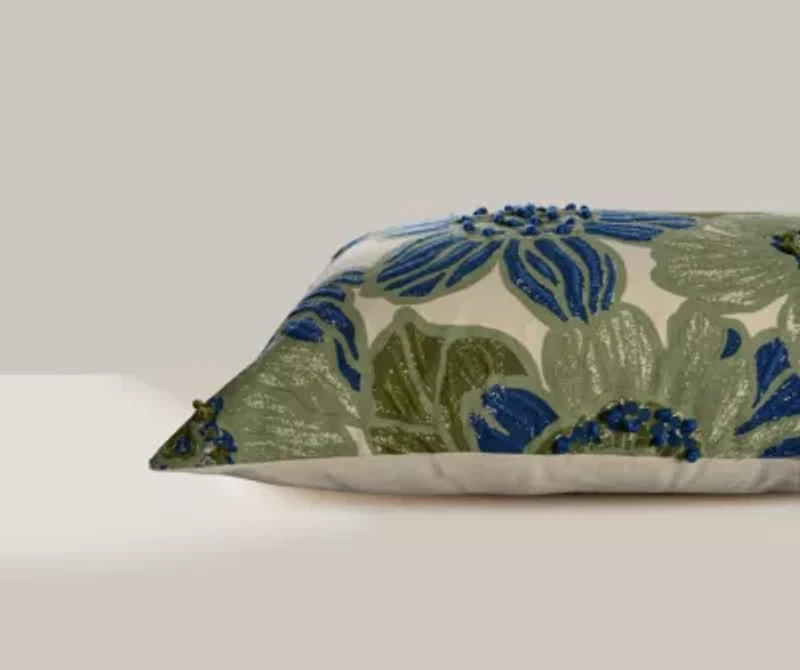 Green Botanical 14x26 Pillow