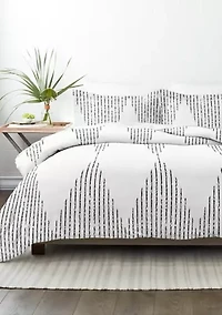 Premium Ultra Soft Diamond Stripe Down-Alternative Comforter