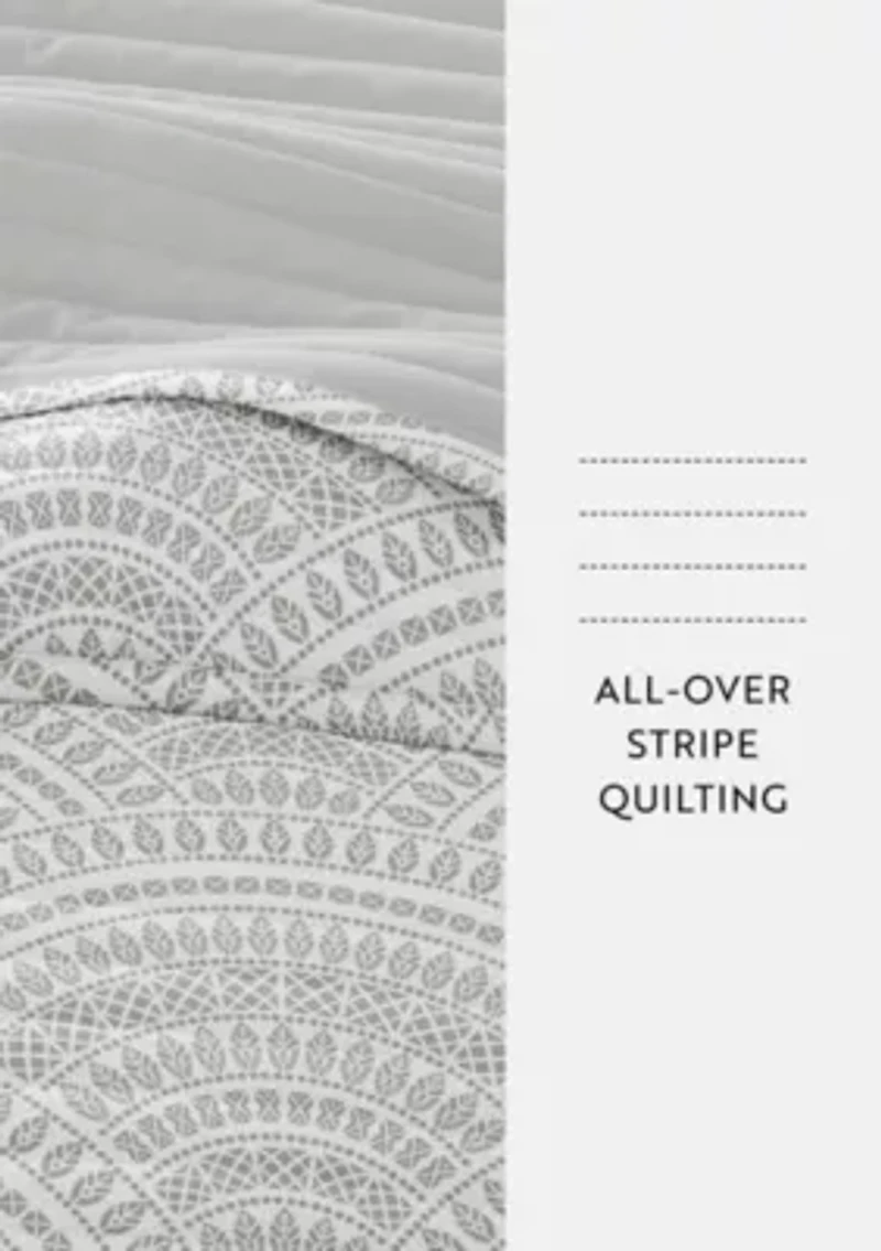 Ultra Soft Microfiber Reversible Scallop All Season Quilt Set with Shams