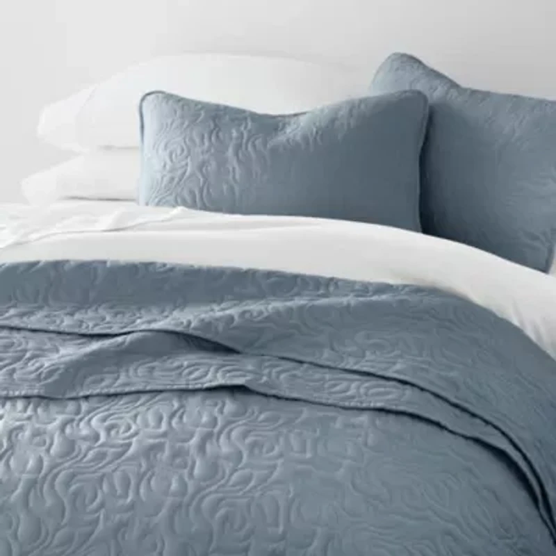 Ultra Soft Microfiber Floral Stitch All Season Quilt Coverlet Set with Shams