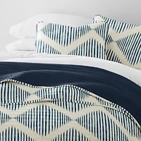 Ultra Soft Microfiber Reversible Distressed Diamond All Season Quilt Set with Shams