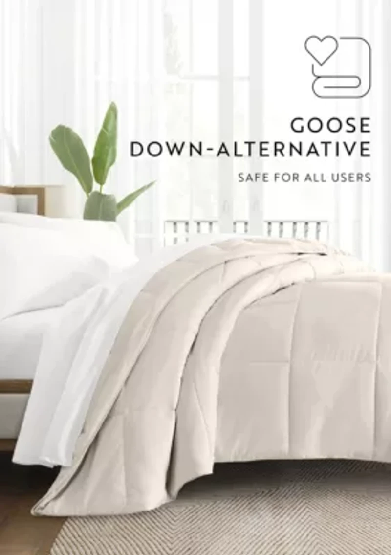 Ultra Soft Microfiber All Season Down-Alternative Solid Comforter