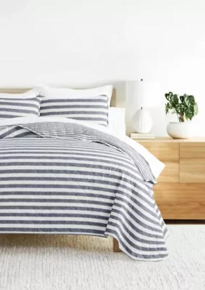 Ultra Soft Microfiber Reversible Classic Stripe All Season Quilt Set with Shams