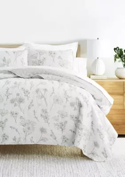 Ultra Soft Microfiber Reversible Blooming Daisy All Season Quilt Set with Shams