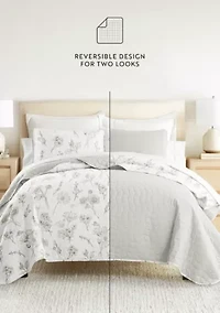 Ultra Soft Microfiber Reversible Blooming Daisy All Season Quilt Set with Shams