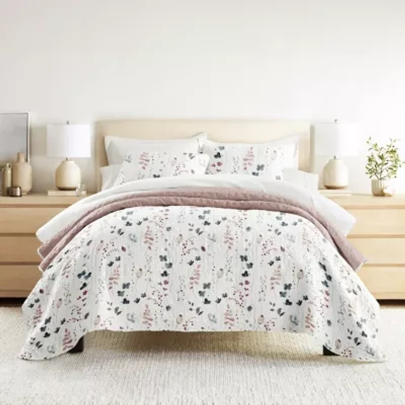 Ultra Soft Microfiber Reversible Poppy Bloom All Season Quilt Set with Shams