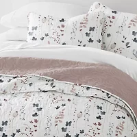 Ultra Soft Microfiber Reversible Poppy Bloom All Season Quilt Set with Shams