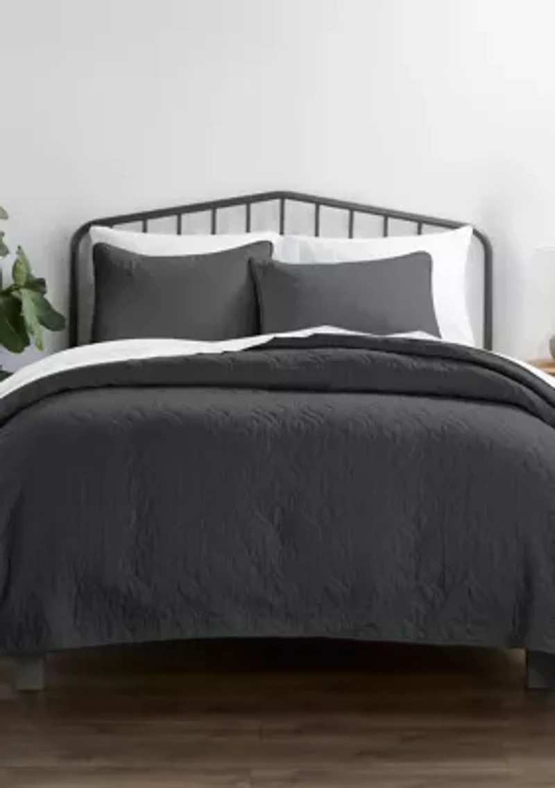 Premium Ultra Soft Damask Pattern Quilted Coverlet Set
