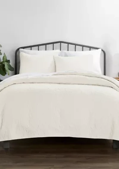 Premium Ultra Soft Damask Pattern Quilted Coverlet Set