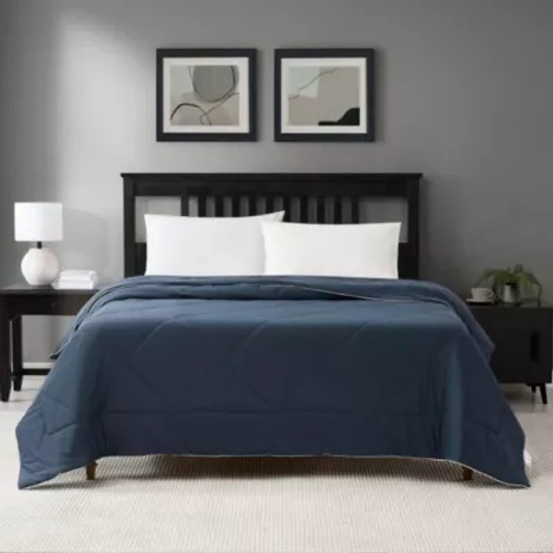 Down Alternative Reversible Cooling Comforter