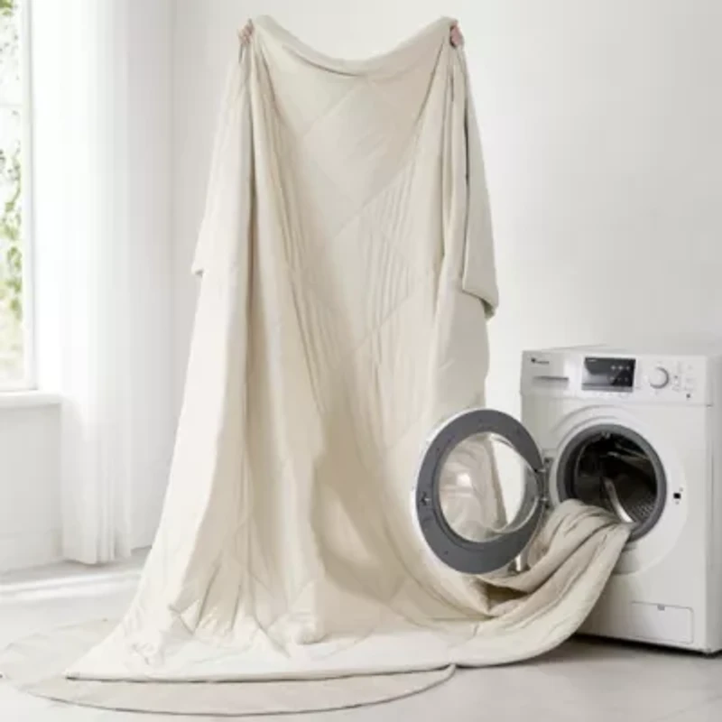 Down Alternative Reversible Cooling Comforter