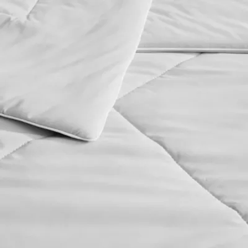 Down Alternative Reversible Cooling Comforter