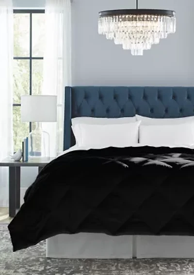 Quilted Oversized Down Alternative Comforter