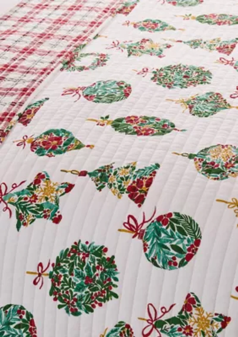 Merry Globes Quilt Set