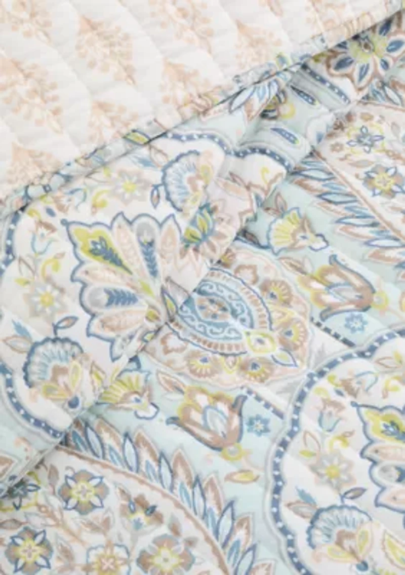 Emel Reversible Quilt Set