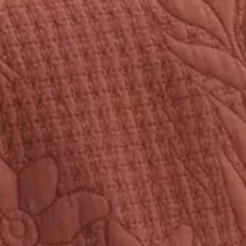 Wynn Rust Quilt Set