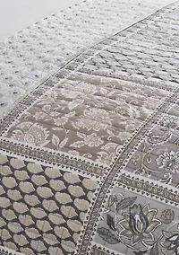 Corian Quilt Set