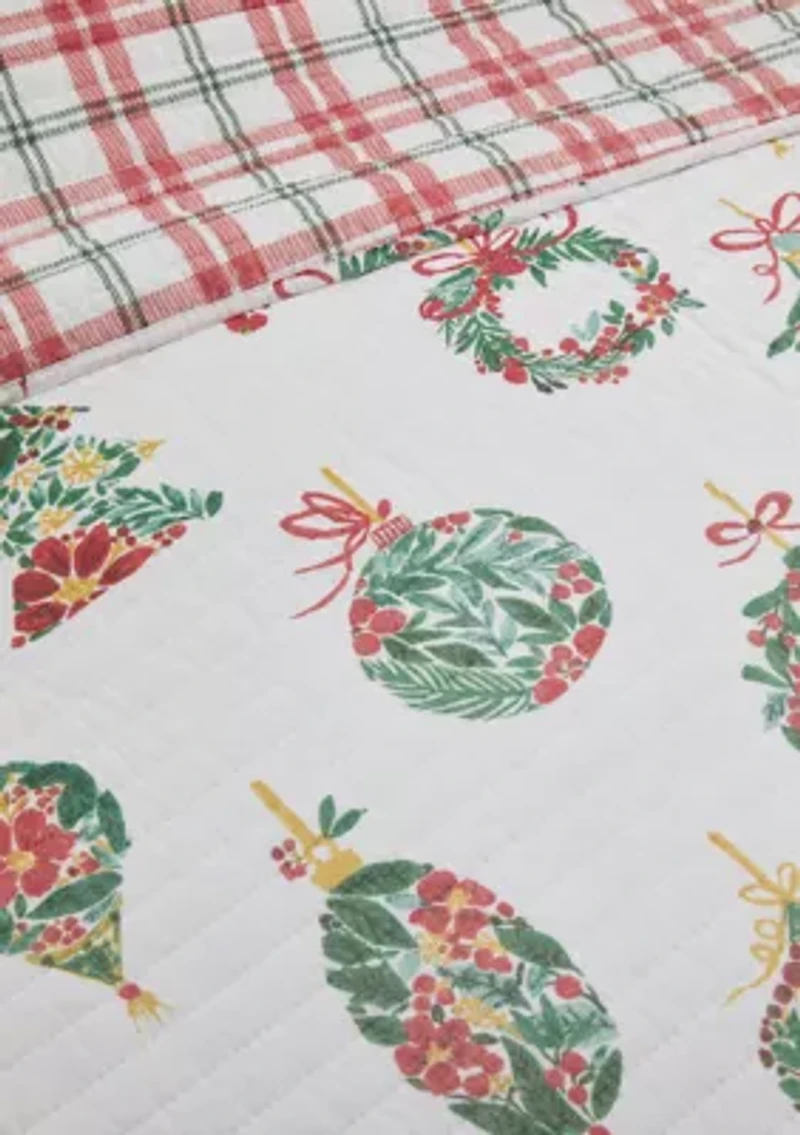 Merry Globes Quilt Set