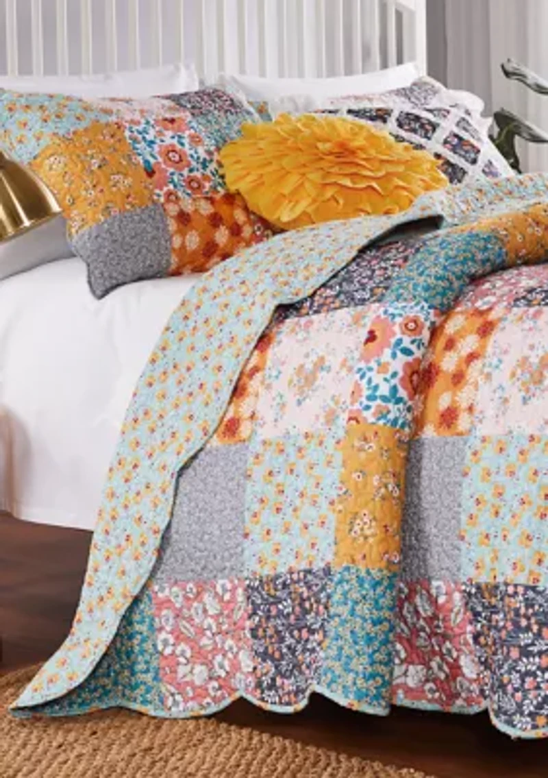 Quilt and Pillow Sham Set