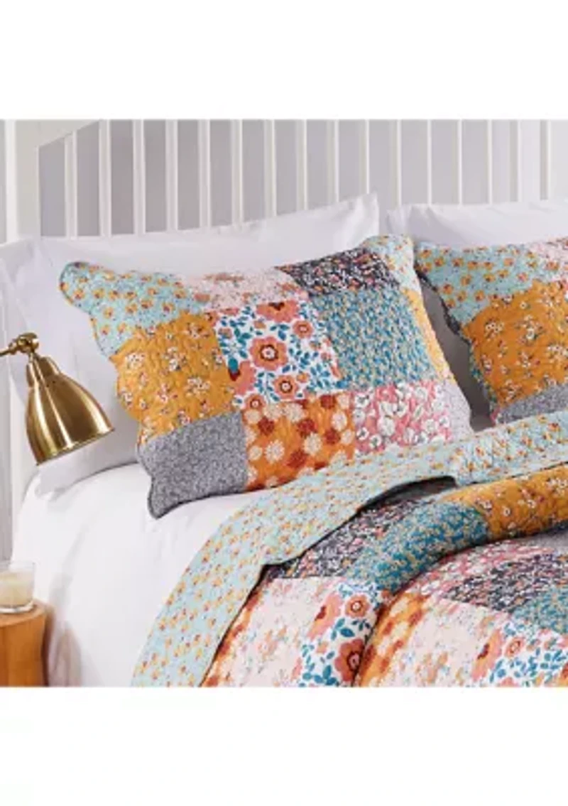 Quilt and Pillow Sham Set