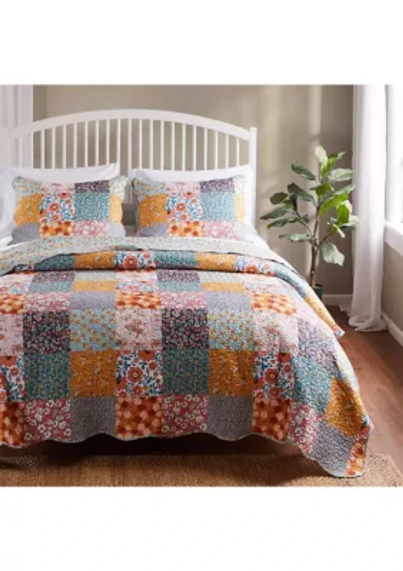 Quilt and Pillow Sham Set