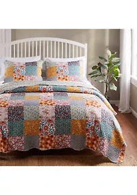 Quilt and Pillow Sham Set