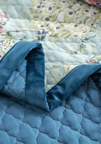 Pavona Quilt Set