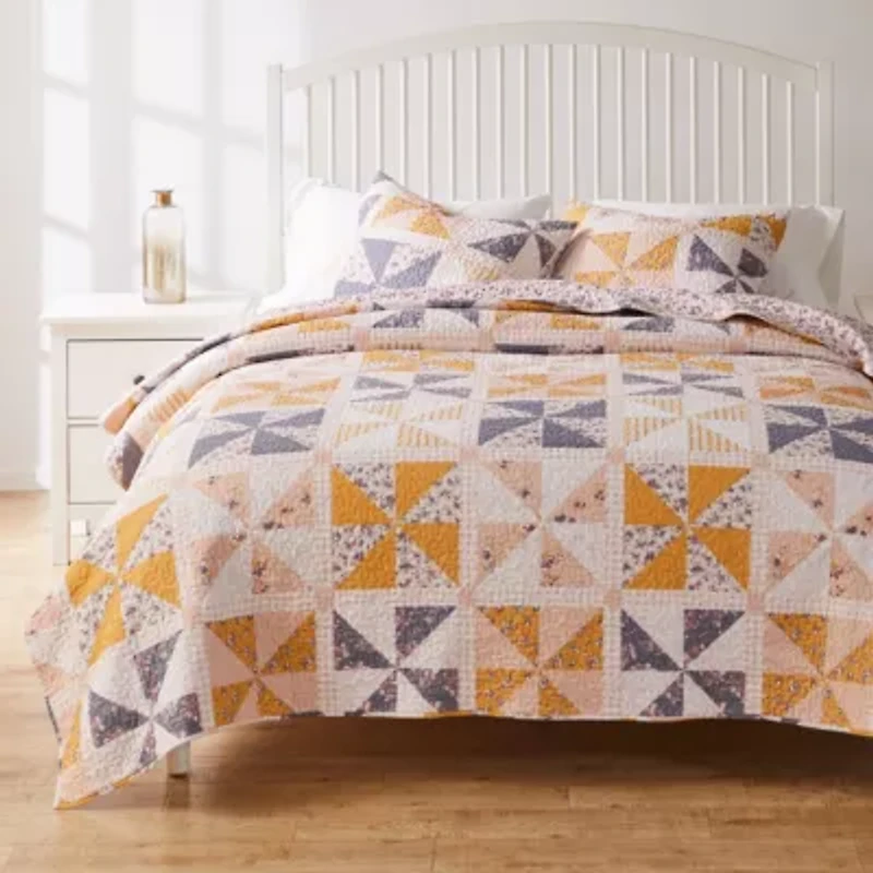 Pinwheel and Posey Quilt Set