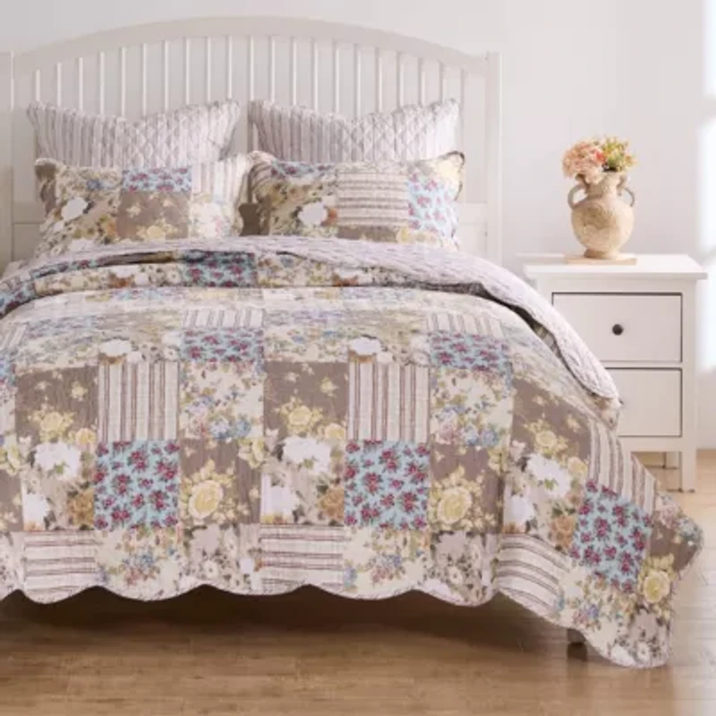 French Country Quilt Set