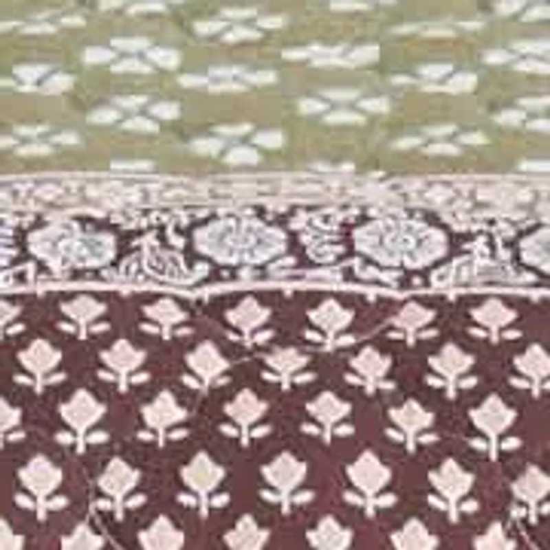 Priya Quilt Set