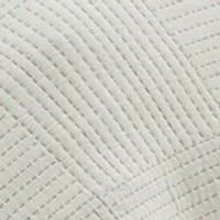 Checkerboard Stitch Quilt Set