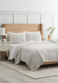 Mix Media White Quilt Set