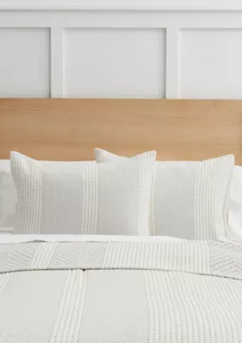 Mix Media White Quilt Set