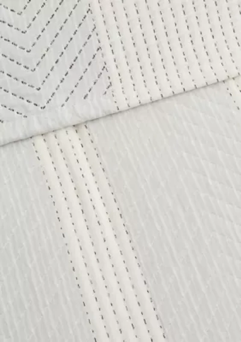 Mix Media White Quilt Set